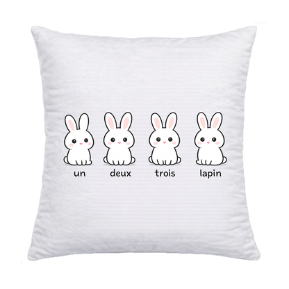 Un Deux Trois Lapin Kissen – Süßes Hasen Design | Geschenk für Kinder & Baby | KoalaPrint